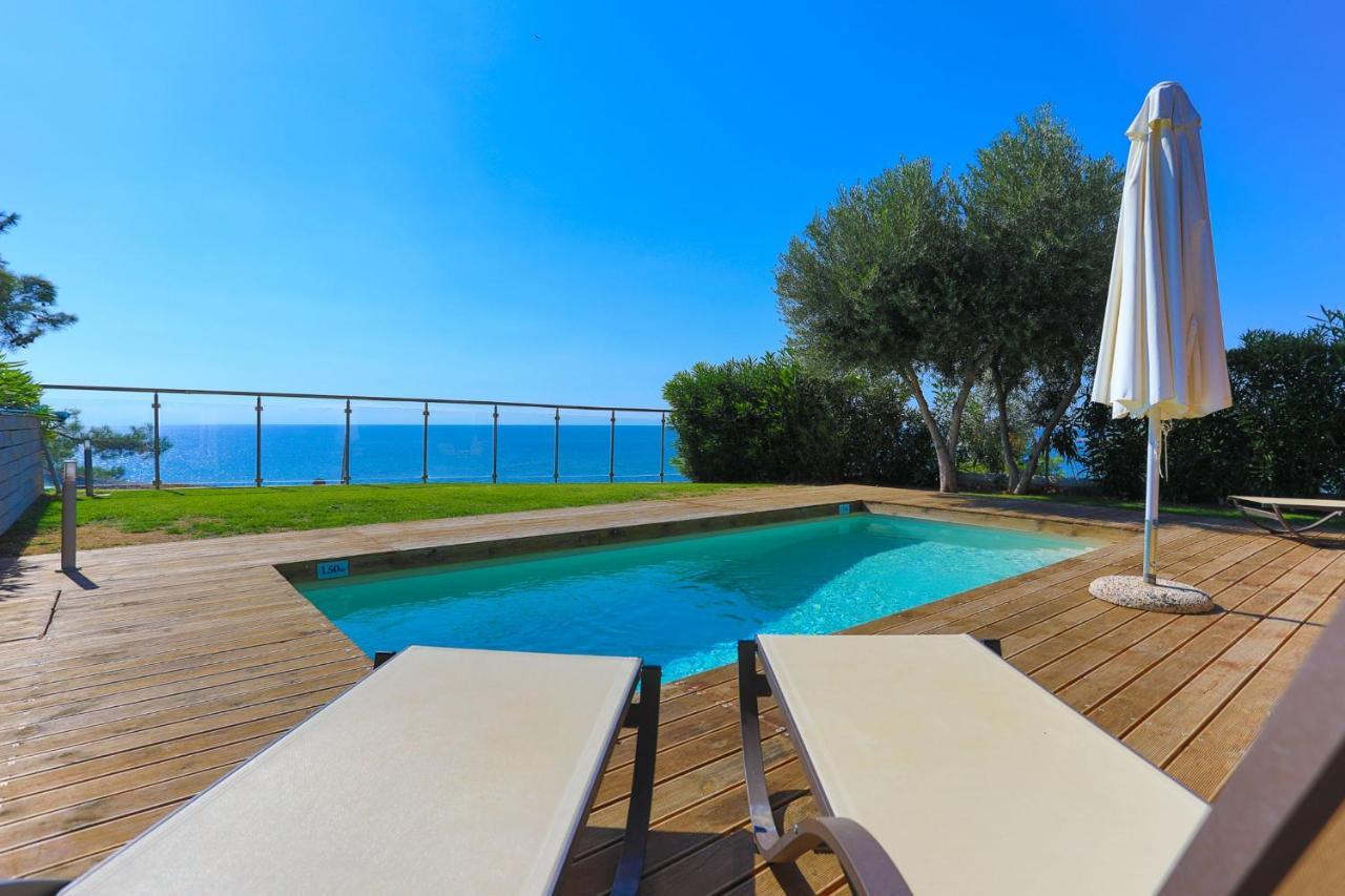 Kalma Villa Dio Nea Moudania Exterior photo