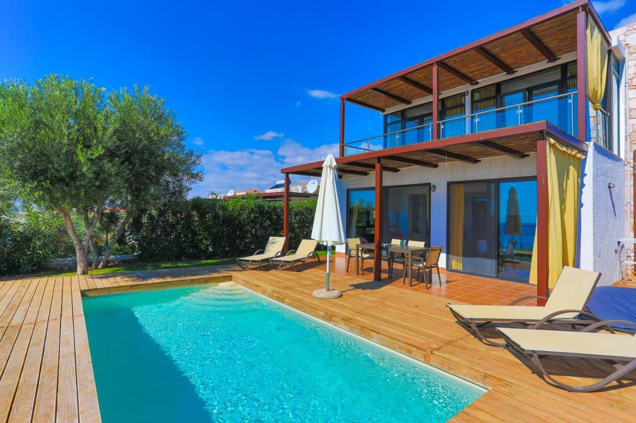 Kalma Villa Dio Nea Moudania Exterior photo